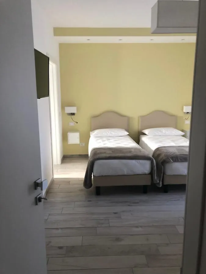 Villa Zaira Sorbara Bed & Breakfast